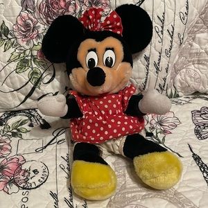 Disneyland Walt Disney World Vintage Minnie Mouse 11" Plush